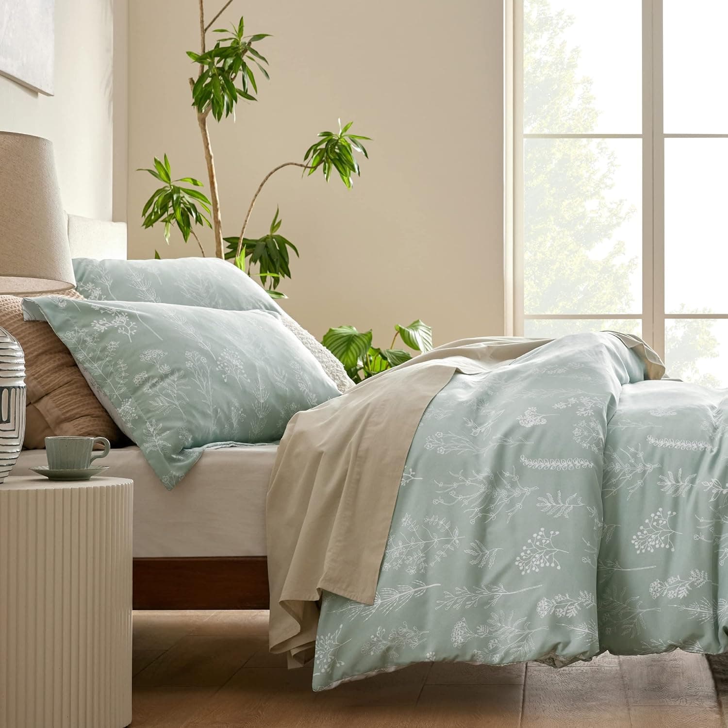 Bedsure Reversible Green Duvet Cover Set Queen thumbnail 5