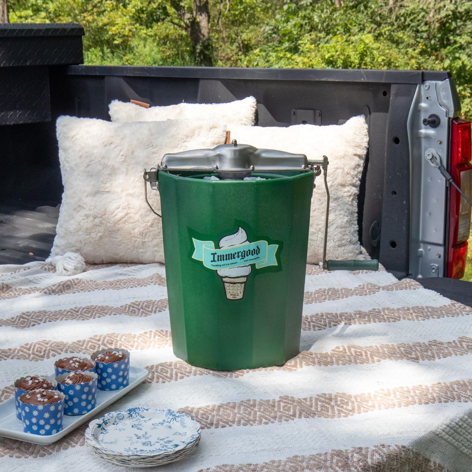 Immergood Stainless Steel 6 Qt. Hand Crank Ice Cream Maker thumbnail 2